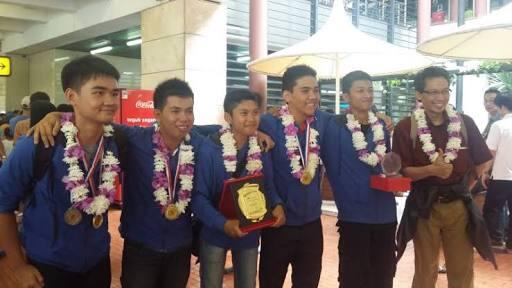 Lima Peneliti Remaja Indonesia Raih Medali Emas di China