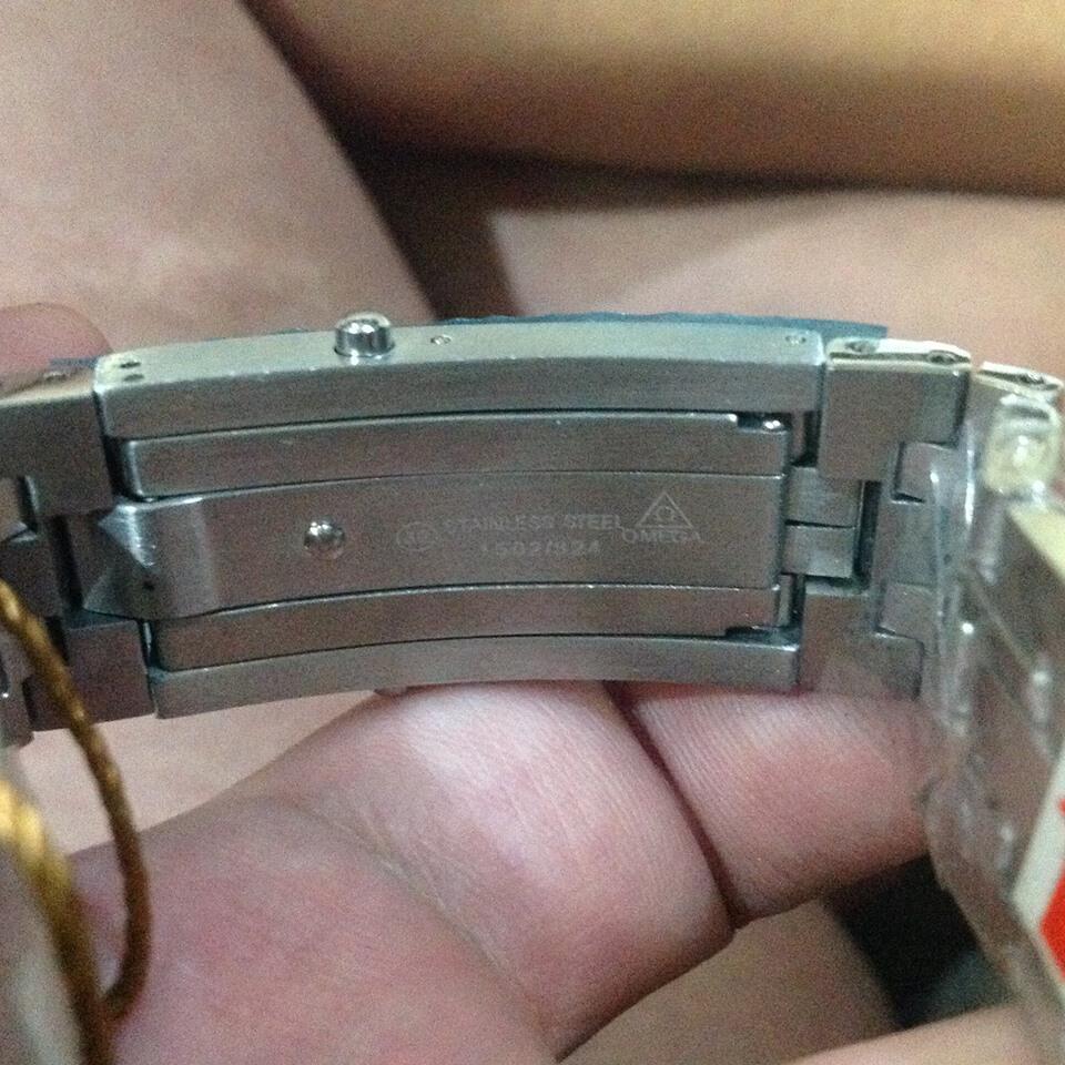 EDISI ULTAH KE 50 THN- -JAMES BOND -- 41mm Omega Seamaster 212.30.41.20.01.005