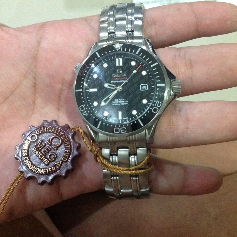 EDISI ULTAH KE 50 THN- -JAMES BOND -- 41mm Omega Seamaster 212.30.41.20.01.005