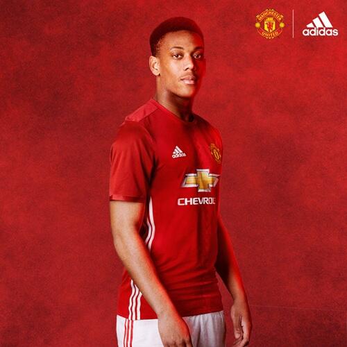 MU udah udah rilis jersey barunya utk musim 16/17