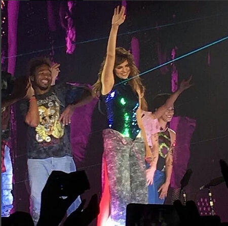 Kostum Gak Boleh Sexy, Selena Gomez Kecewa Konser di Indonesia