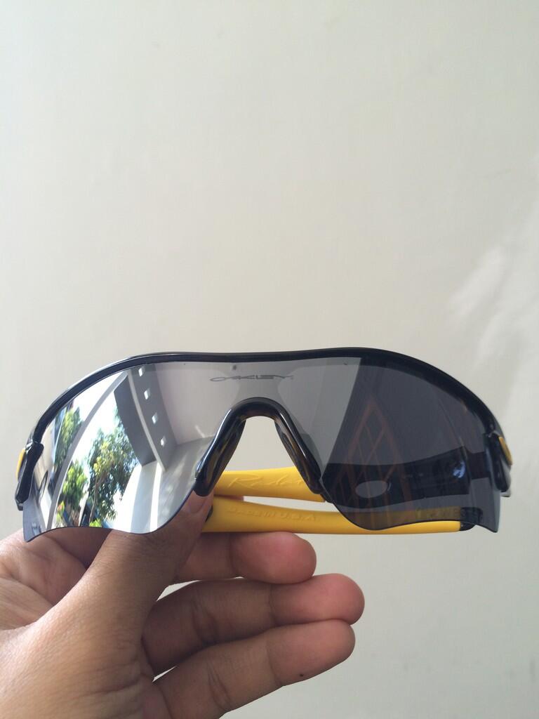 Perbandingan beberapa lensa OAKLEY dan aftermarket