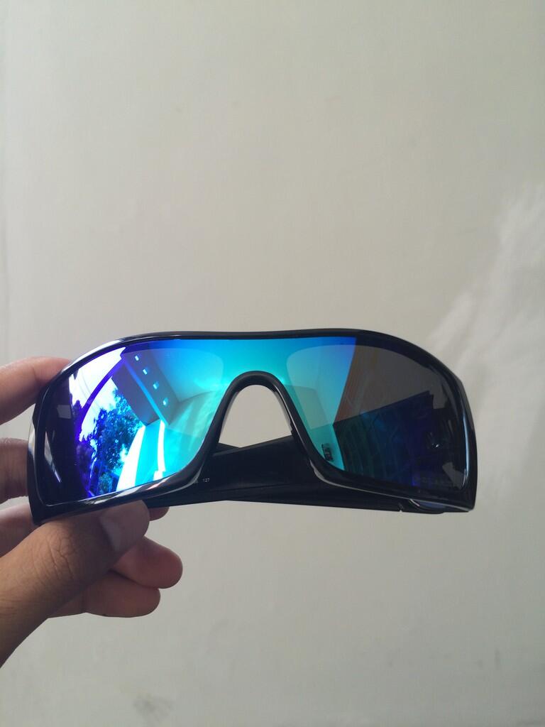 Perbandingan beberapa lensa OAKLEY dan aftermarket