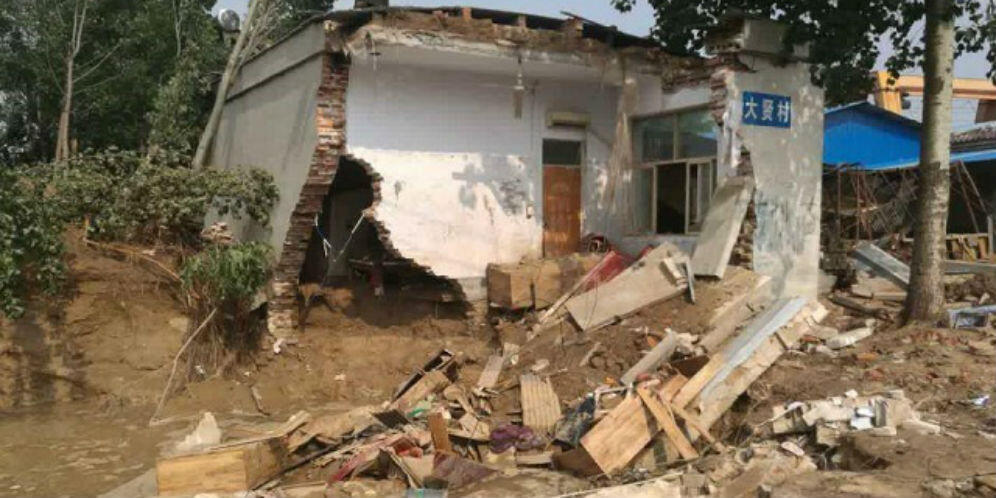 Suami Pilih Selamatkan Ibu dari Banjir, Sang Istri Malah...