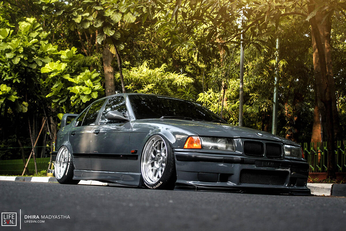 Mobil BMW yang keren untuk harian