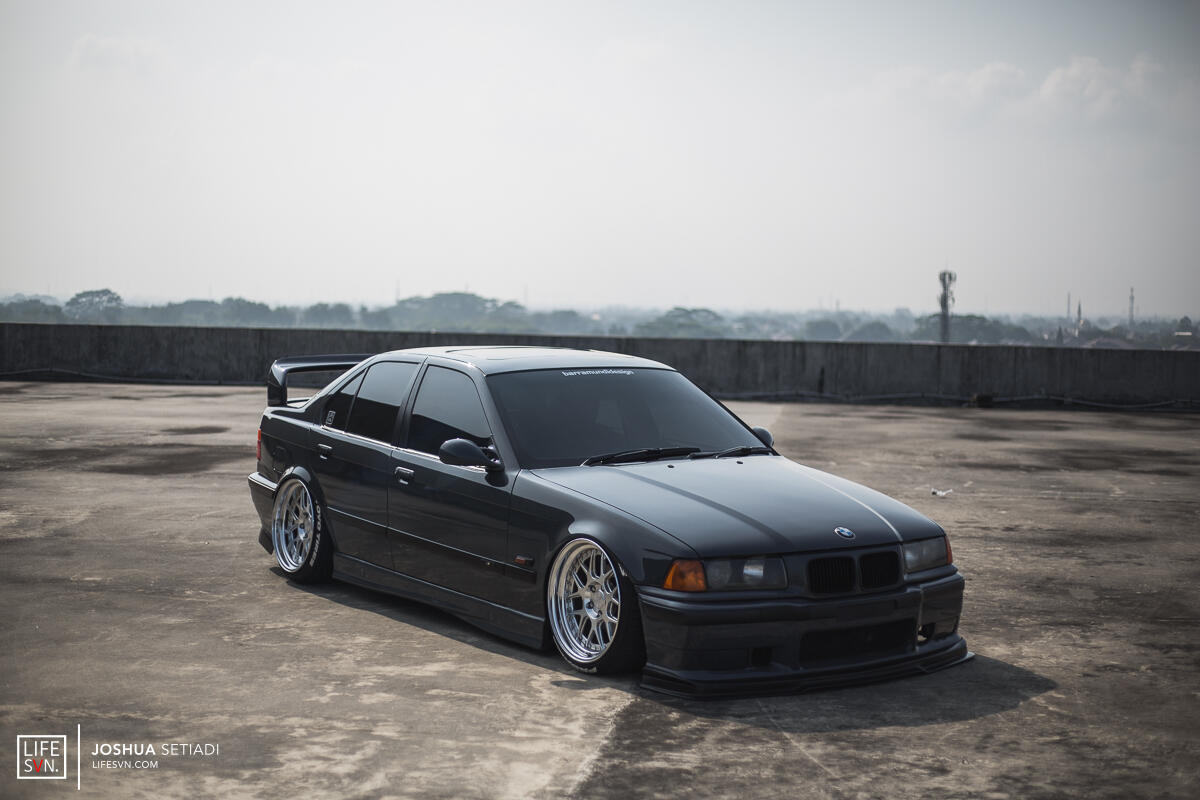 Mobil BMW yang keren untuk harian