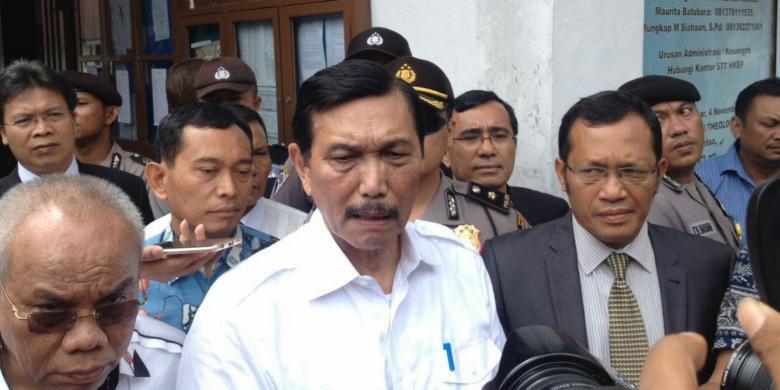 #Jadi Menko Maritim, Luhut Akan Pelajari Lagi Penghentian Reklamasi Pulau G