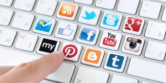 Ternyata adanya internet bikin untung dan rugi
