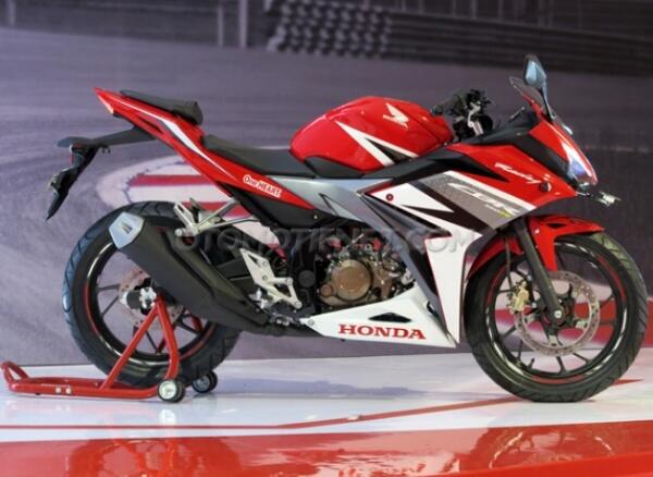 Penampakan Foto Terbaru Honda All New CBR250RR 2016