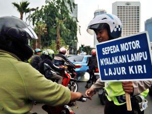 berkendara aman