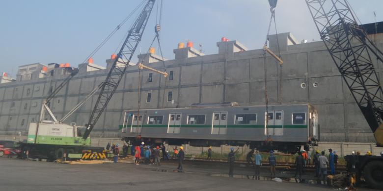 Ini Penampakan 30 Gerbong KRL yang Baru Didatangkan dari Jepang