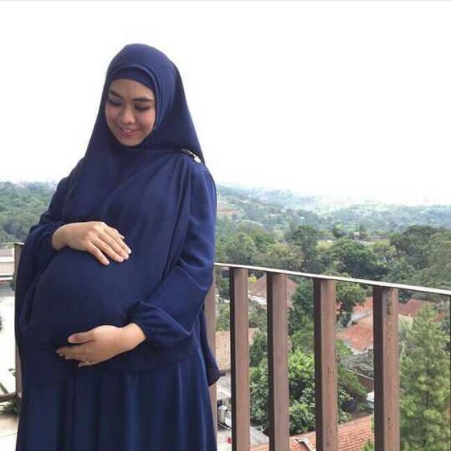 Apakah cinta sejati ada ?