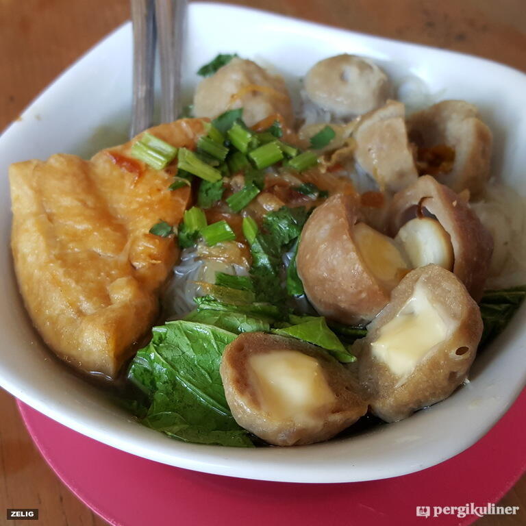 6 Bakso Enak di Jakarta Barat yang Sayang untuk Dilewatkan Begitu Saja