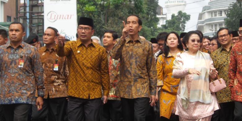 Megawati di Sekitar Jokowi...