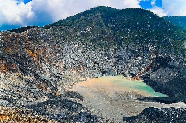 5 Tempat Wisata di Bandung yang Wajib Dikunjungi! (Traveler Masuk!)