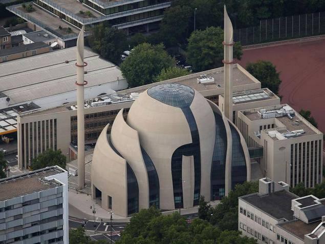 Masjid Berkubah Kaca di Jerman, Unik Gan !