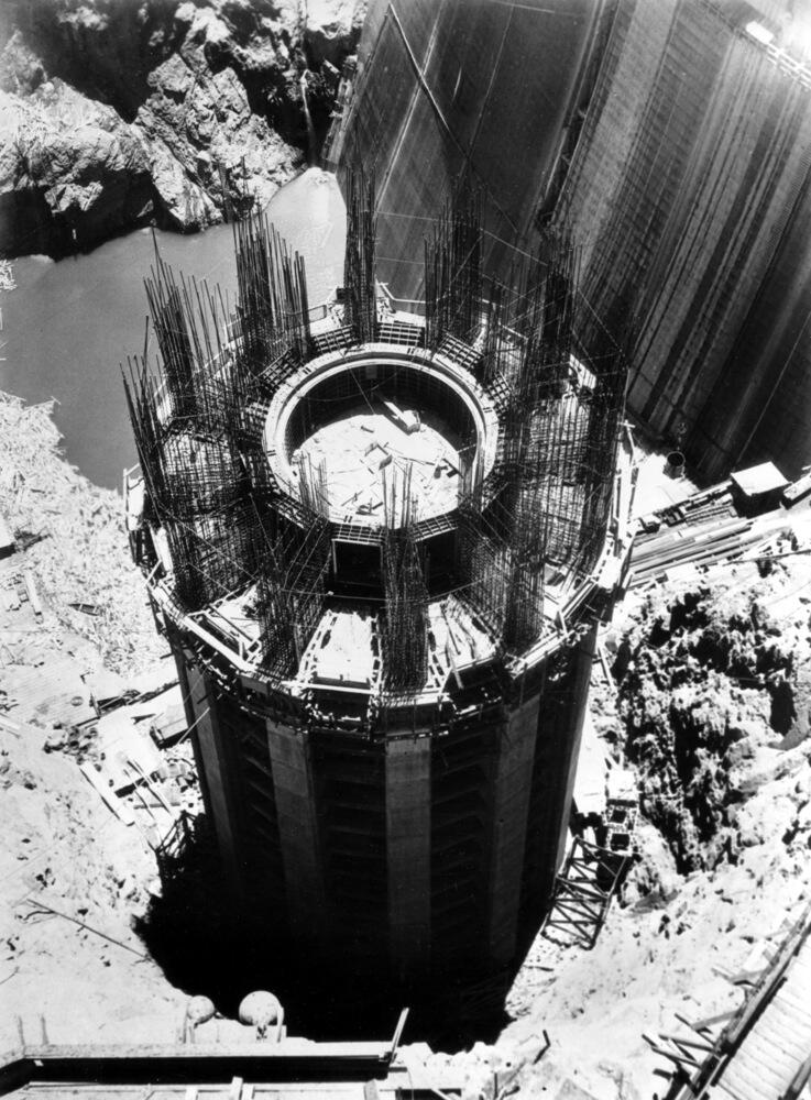 Foto Pembangunan Hoover Dam, Mantan Bendungan Terbesar di Dunia