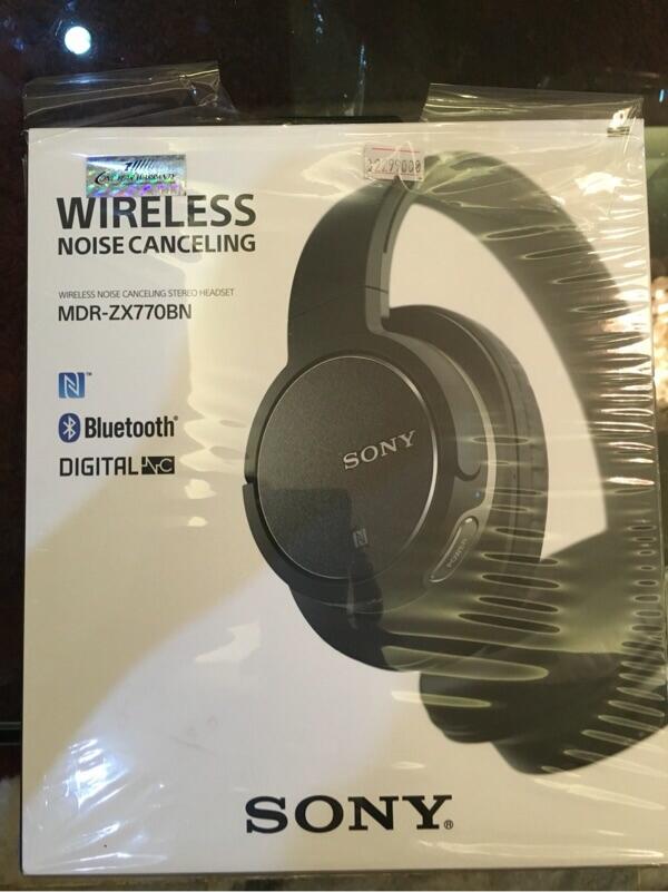 Terjual FS sony mdrzx770bn noise cancelling headphones 100 like new