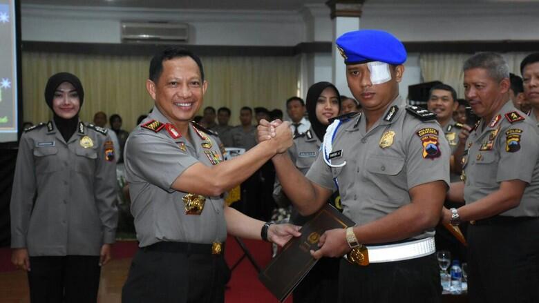 Ini Alasan Kapolri Beri Kenaikan Pangkat dan Penghargaan ke Aipda Bambang