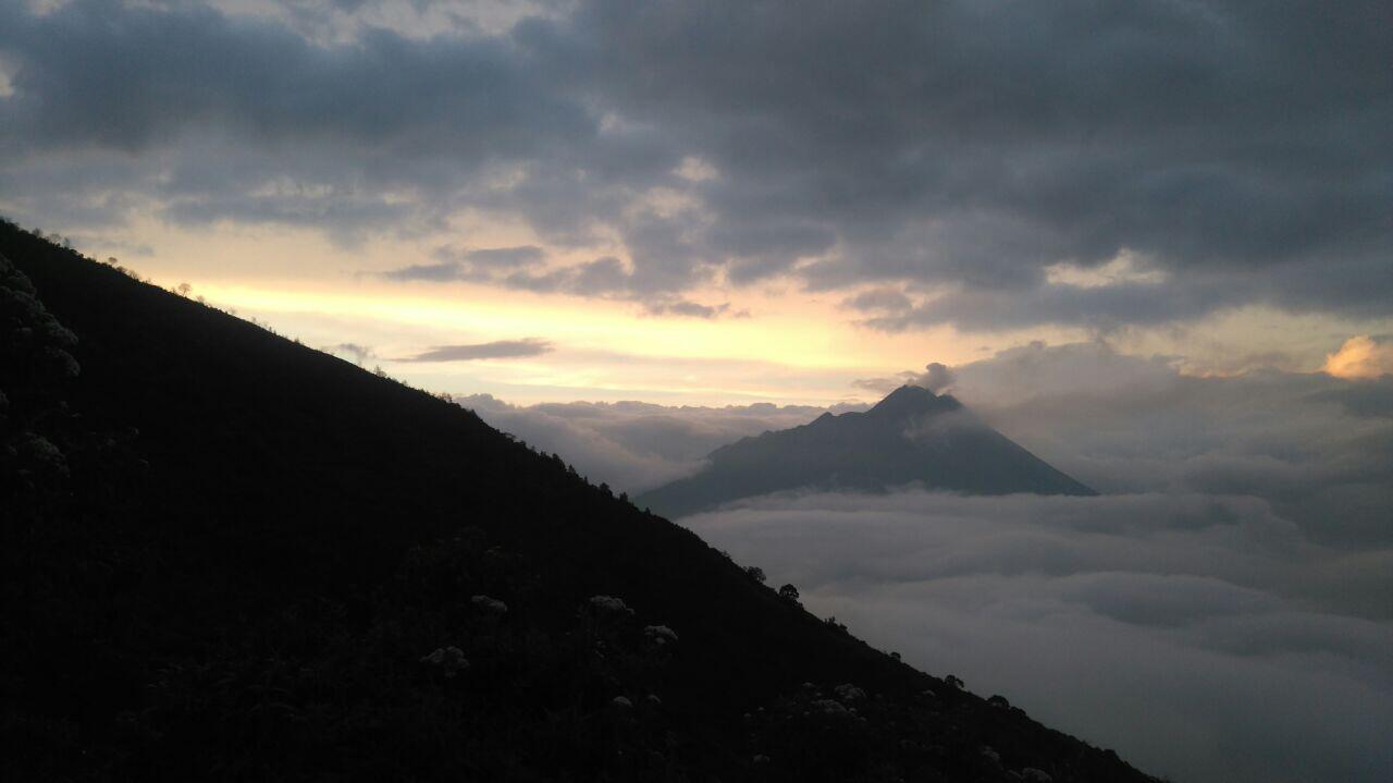 Piknik Bareng Travelliography: Pendakian Gunung Merbabu Via Suwanting 