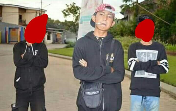 &quot;Miris,murid mengadu, Seorang Guru dipukul sampai berdarah oleh orang tua murid&quot; 