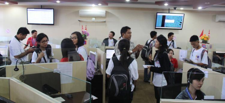 dibuka lowongan kerja untuk diback office posisi contact center