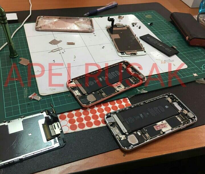 Terjual SERVICE IPHONE GANTI LCD Baterai DIJEMPUT - HARGA 