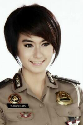 7 Polwan Cantik Indonesia 😗