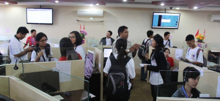 lowongan pekerjaan untuk diback office (staff contact center)