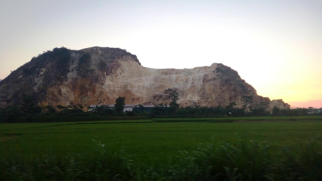 Gunung Watu Putih, Pemandangan Alam Tersembunyi Dari Kabupaten Jepara