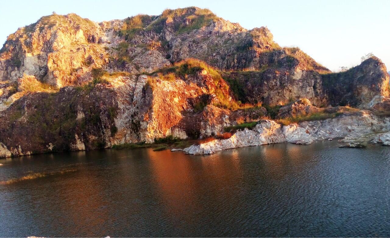Gunung Watu Putih, Pemandangan Alam Tersembunyi Dari Kabupaten Jepara