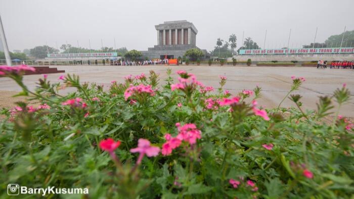 Makam Ho Chi Minh di Hanoi Vietnam.