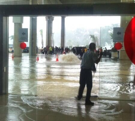 Terminal 3 Bandara Soekarno-Hatta Banjir