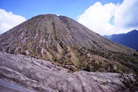 Ada yang belum tahu gunung Batok ?