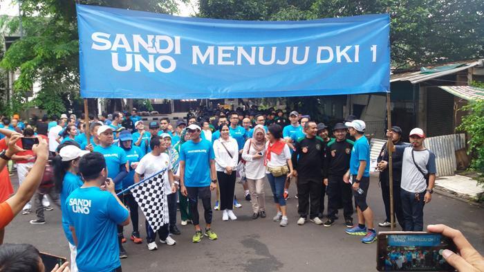 Sandiaga Uno Penuhi Nazar Berlari 10 Km di Kawasan Prapanca