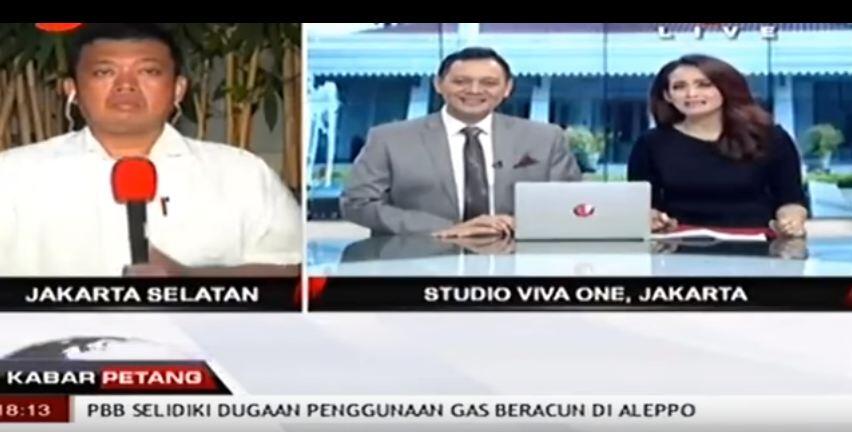 Presenter TV ONE Kena Semprot Gara - Gara Adu Domba AHok VS Risma