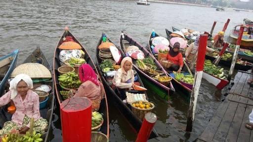 Pasar di Indonesia Yang Unik