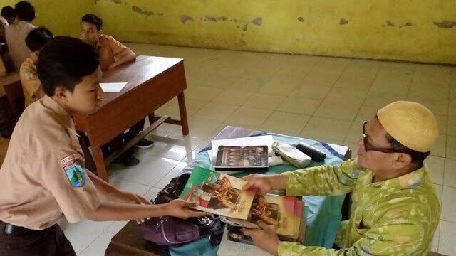 Lagi, Pelecehan Lambang Negara.Kali Ini Ada di Buku LKS Siswa, Gan!