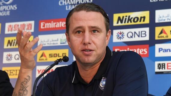 Pelatih Steaua Bucharest Yakin Tendang Manchester City