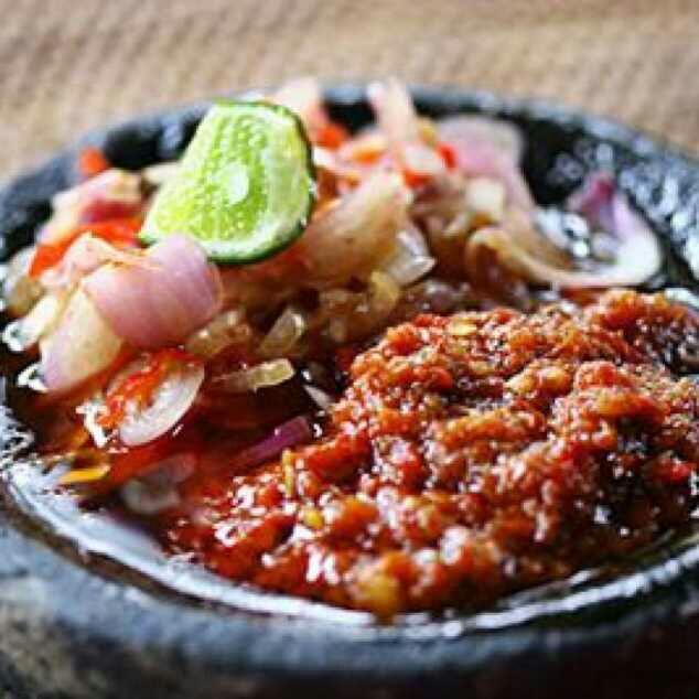 15 Resep Sambal Khas Indoensia Yang Bikin Lo Lahap Makan