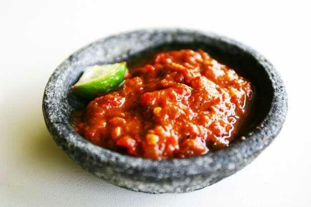 15 Resep Sambal Khas Indoensia Yang Bikin Lo Lahap Makan
