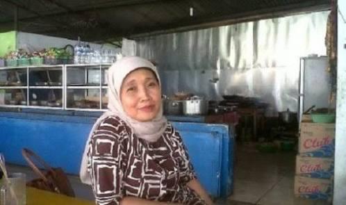 &#91;17 an&#93; Kesederhanaan Ibu Endang Taqqiyah