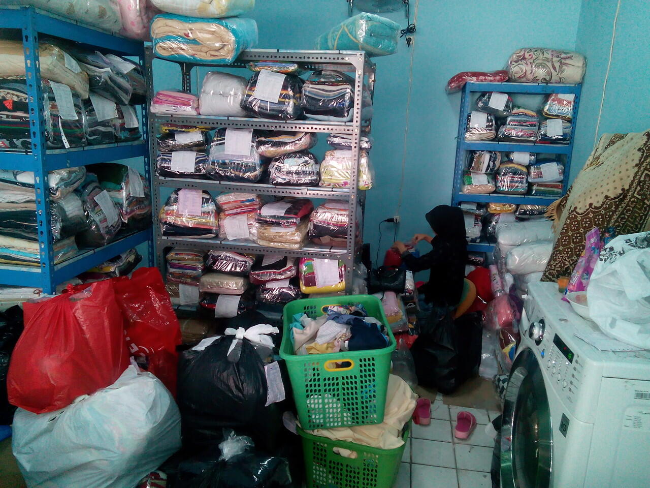 (Jakarta) Need investor untuk pembukaan cabang laundry kiloan low risk (profit 5%)