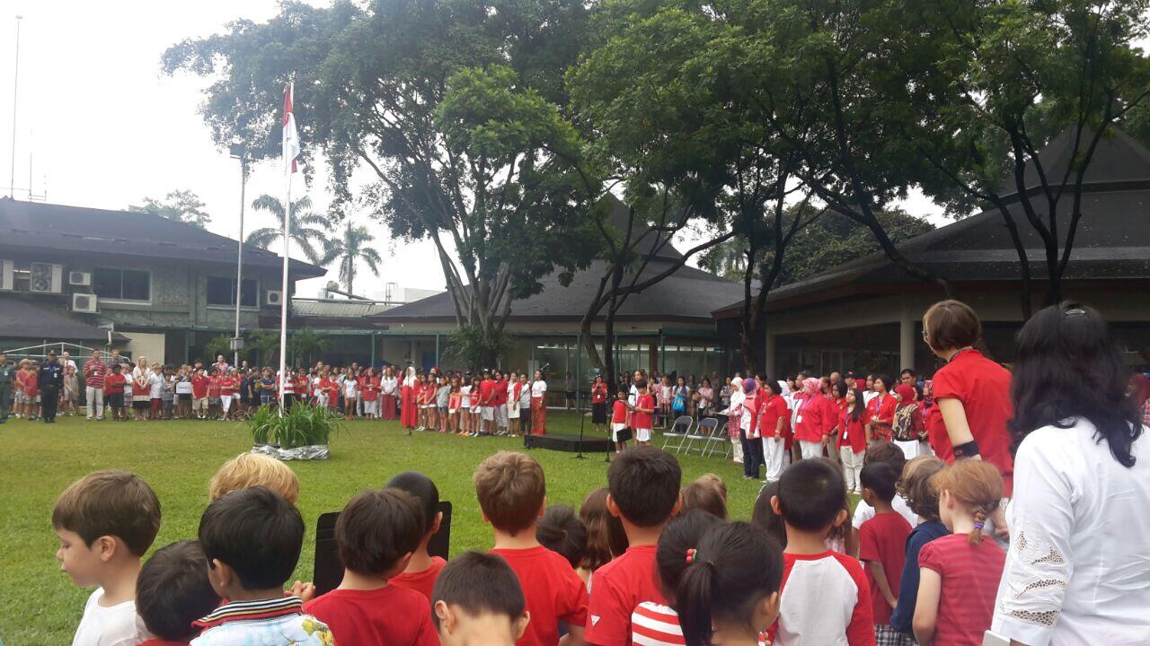 Anak-anak JIS Ikut Merayakan Hari Kemerdekaan Indonesia