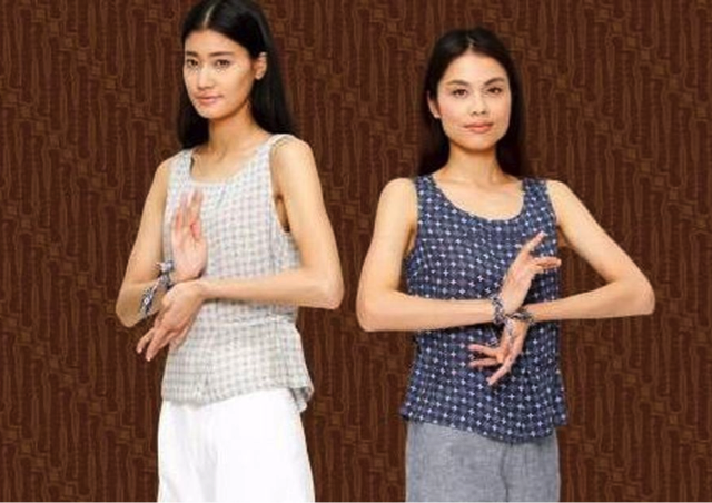 Baru Koleksi Baju  Motif Batik  versi UNIQLO  Jepang Gan 