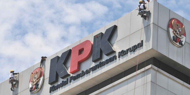 KPK bakal umumkan tersangka korupsi pekan depan