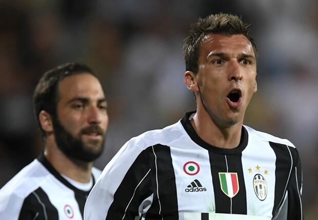 Chelsea Pertimbangkan Mario Mandzukic