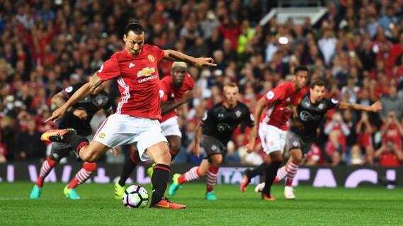 Zlatan Ibrahimovic Algojo Penalti Utama Manchester United