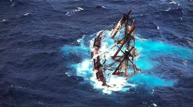 Kapal Tenggelam di Tanjung Pinang, Semoga yang Hilang Segera Ditemukan!