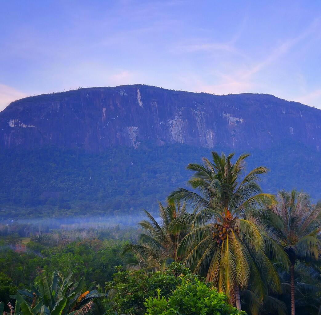 Bikin Dunia Tau! Bukit Kelam. Batu Terbesar di DUNIA